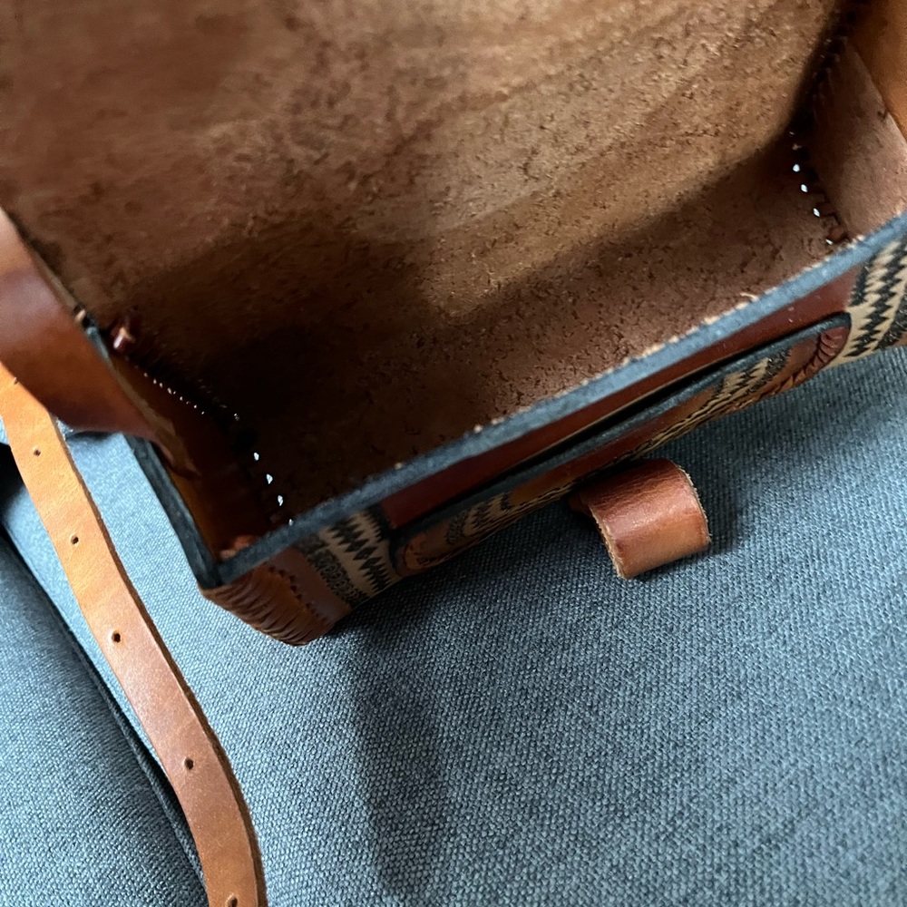 SO CUTE! Hand-Painted Floral Leather BOHO, HIPPIE Crossbody Bag - Tan - Picture 6 of 6